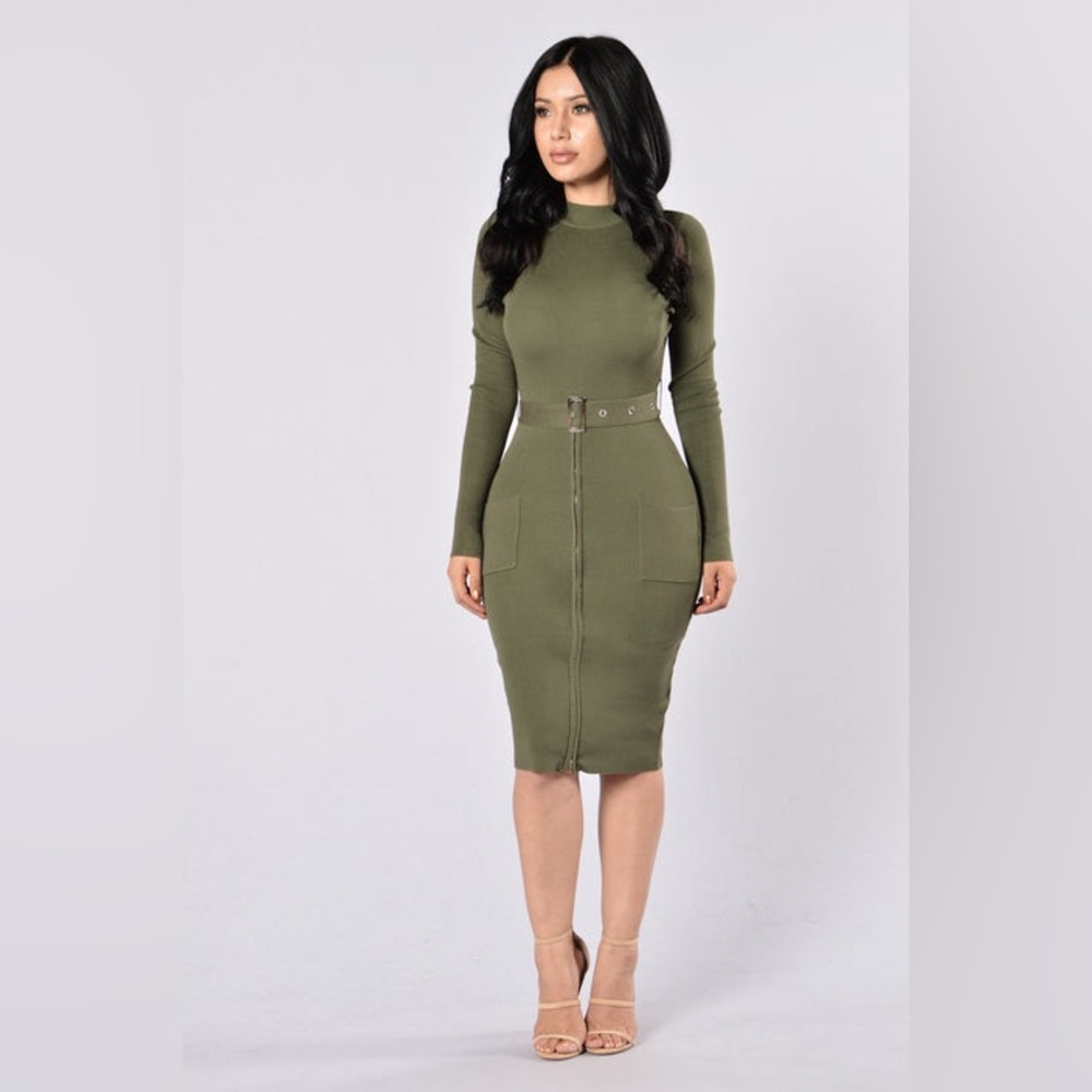 NWT Olive Fashion Nova Dress (M)